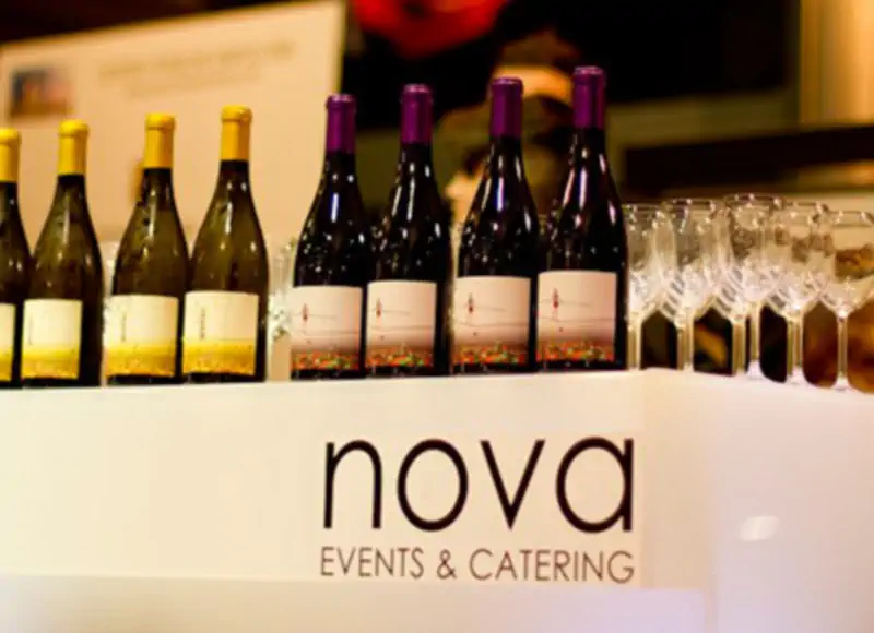 Nova Catering & Events consiste en una empresa dedicada al mundo de la gastronomía y los eventos.